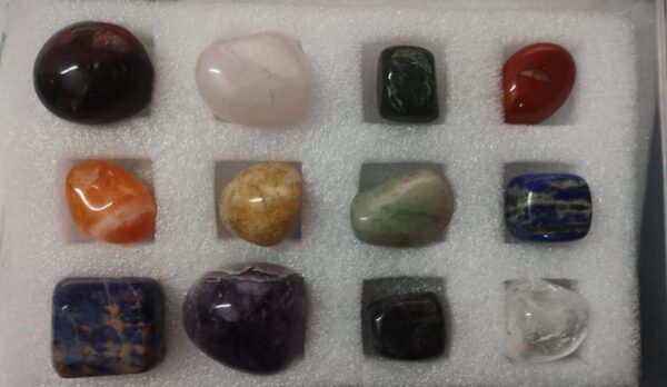 12 chakra crystal stones purchase at spirital.in