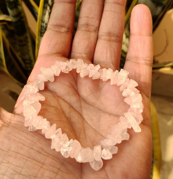 Rose quartz crystal chip bracelet